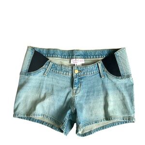 5/$25 Isabel Maternity NWT Mido Short w/Expandable Panels size 6/28